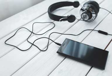 意甲媒体透露：切尔西愿意放杰克逊转会离开米兰，但必须满足切尔西的报价